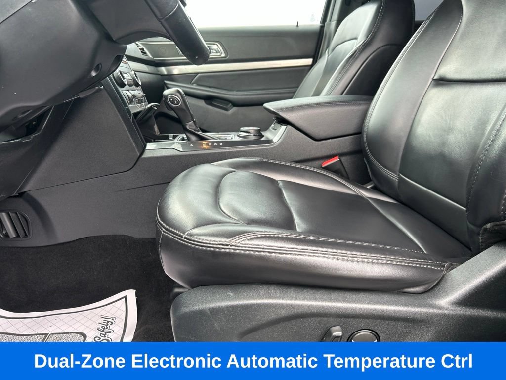 Used 2019 Ford Explorer XLT w/ Equipment Group 202A AWD/4WD image 12