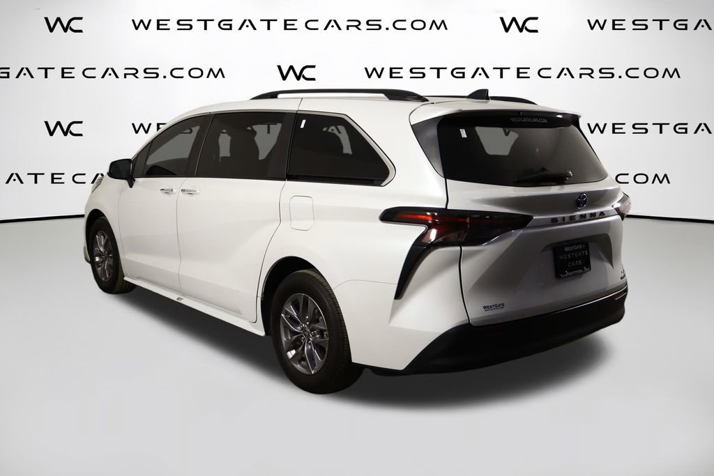 Used 2024 Toyota Sienna XLE image 53