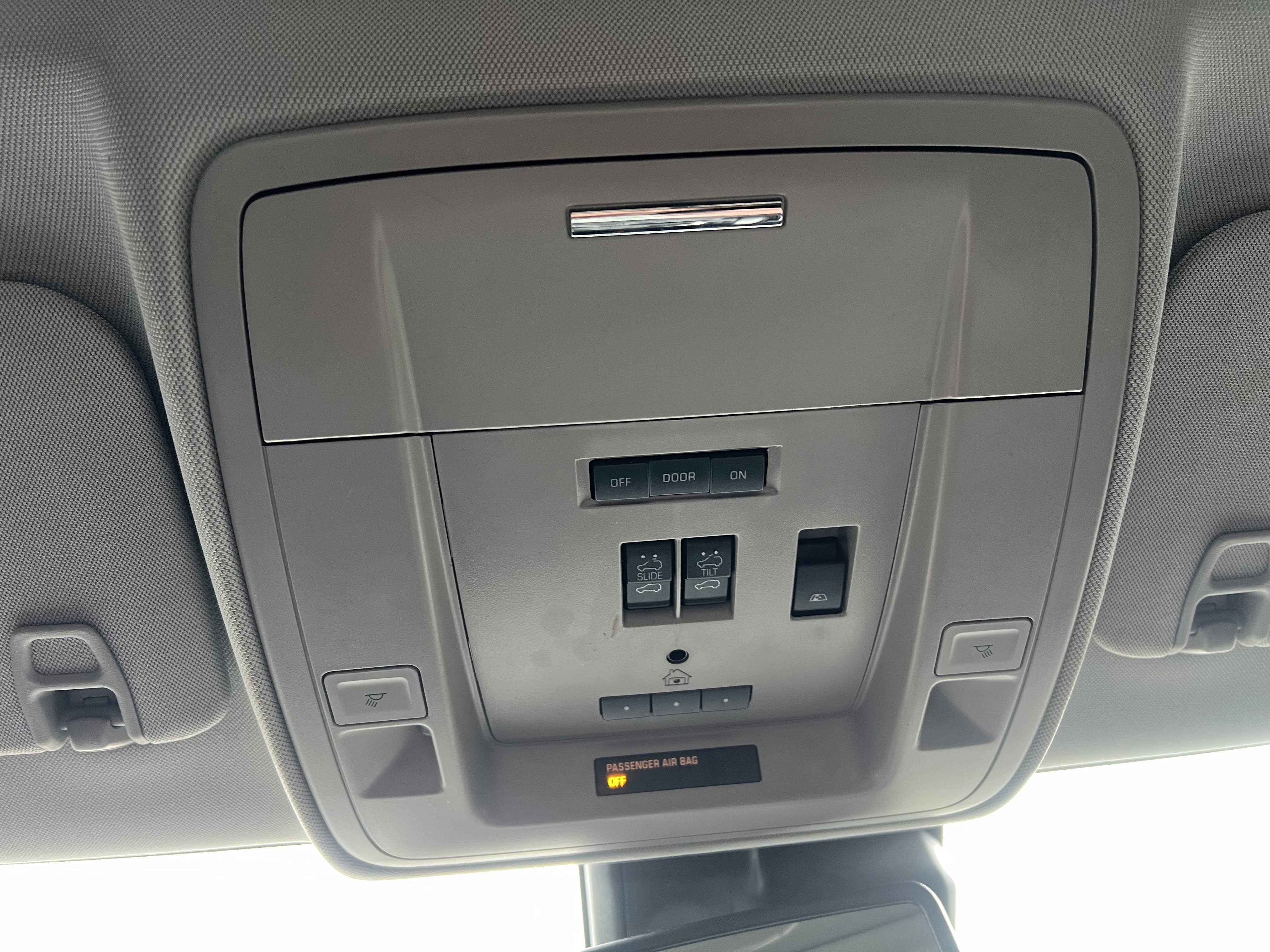 Used 2017 Chevrolet Silverado 1500 High Country image 27