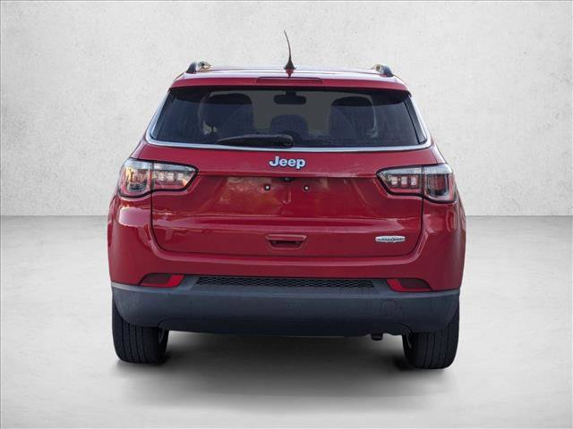 Used 2019 Jeep Compass Latitude FWD image 6