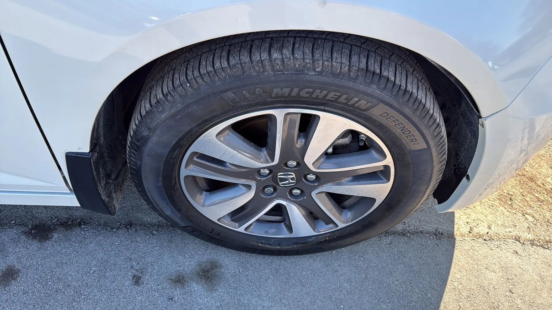 Used 2017 Honda Odyssey Touring Elite image 25