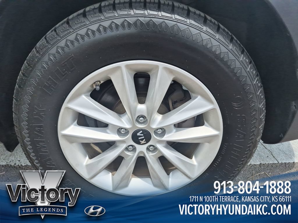 Used 2019 Kia Sorento L FWD image 25