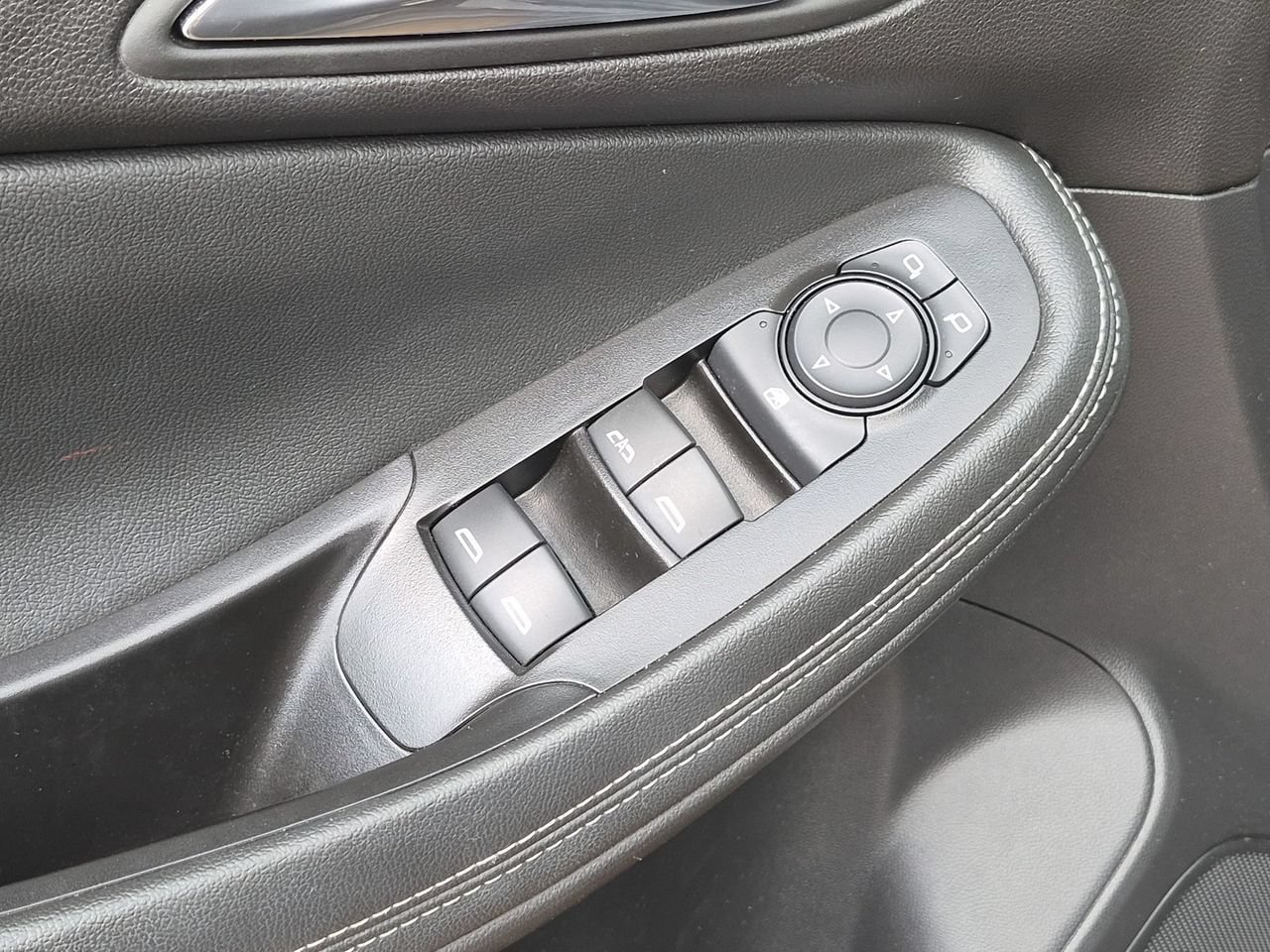 Used 2024 Buick Encore GX Preferred FWD image 8