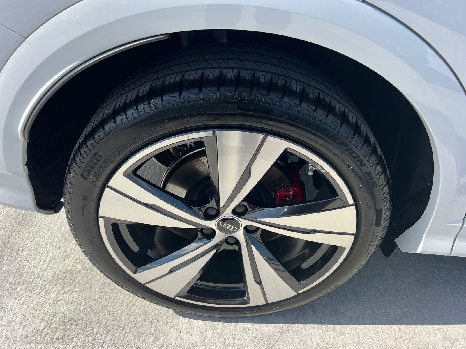 Certified 2025 Audi SQ5 Premium Plus AWD/4WD image 17