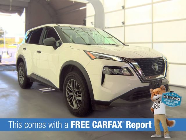 Used 2023 Nissan Rogue S AWD/4WD image 2