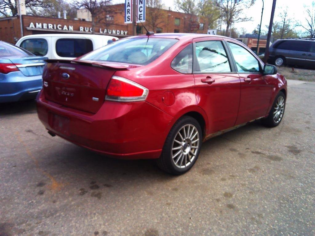 Used 2009 Ford Focus SES FWD image 4