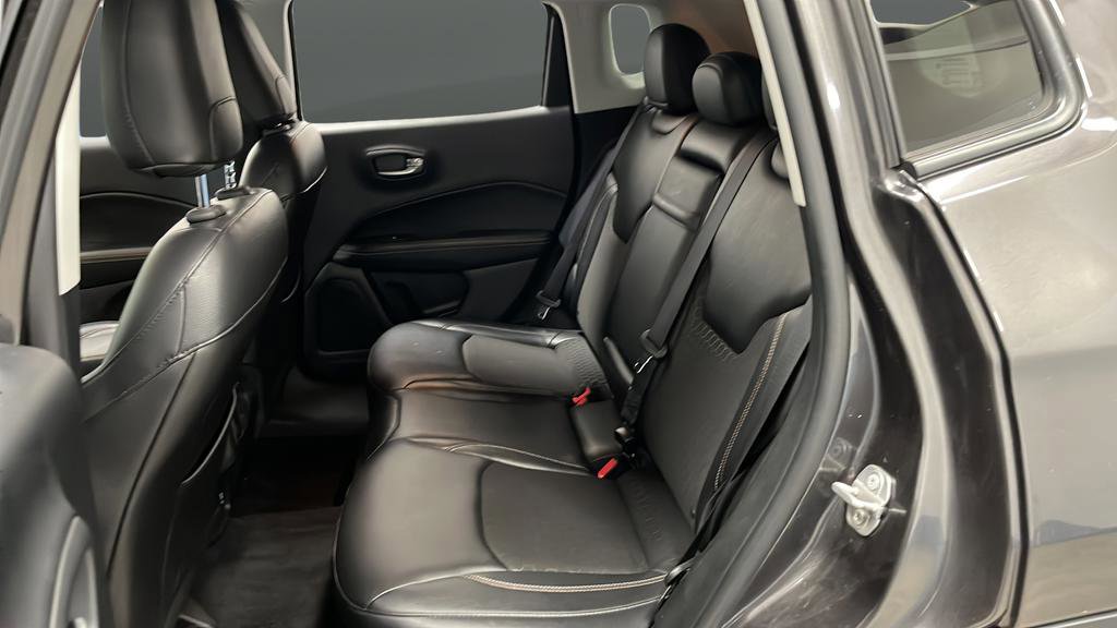 Used 2018 Jeep Compass Latitude w/ Popular Equipment Group AWD/4WD image 23