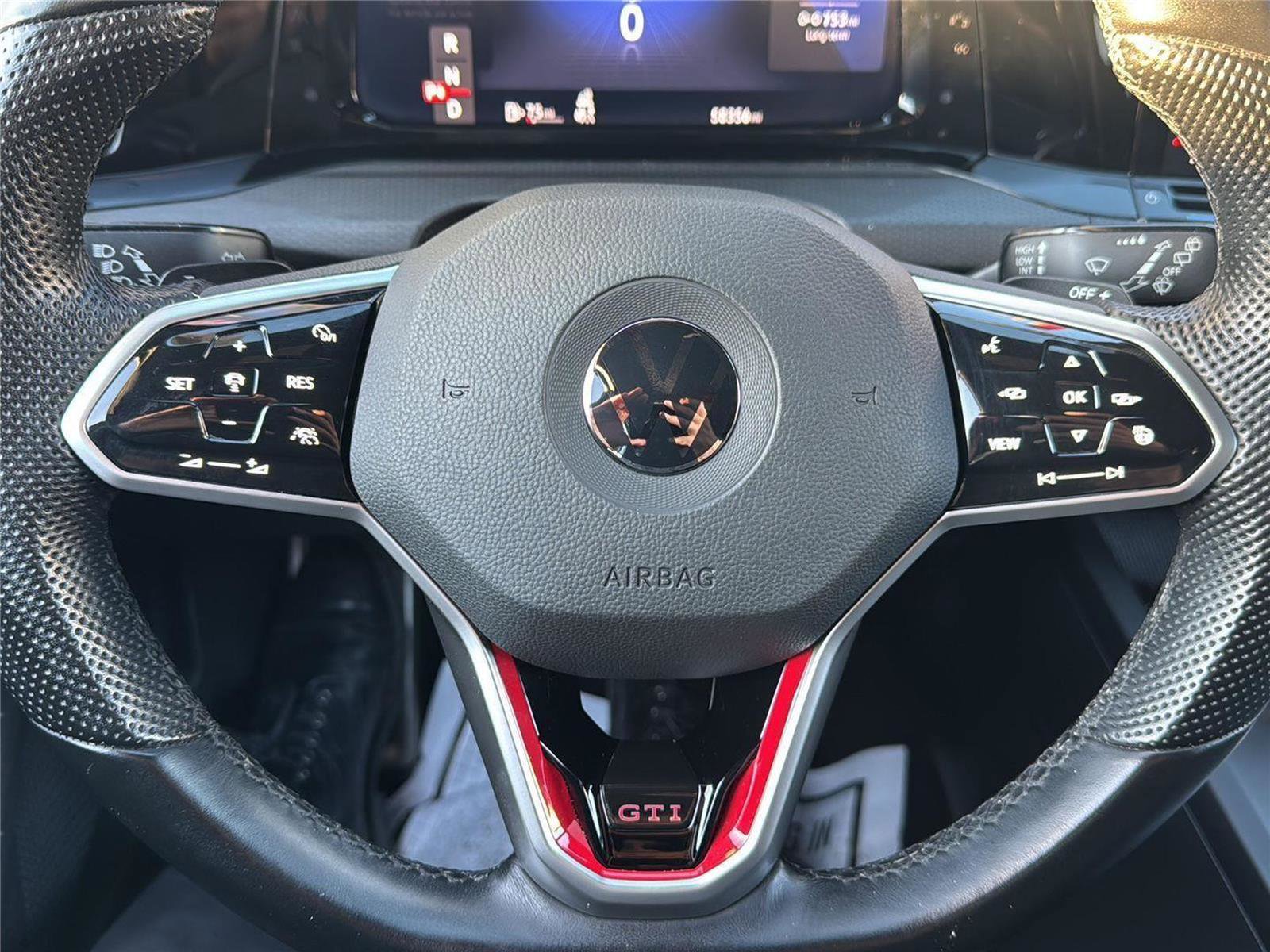 Used 2022 Volkswagen GTI SE image 18