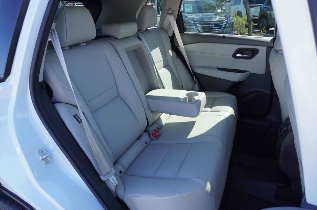 New 2026 Nissan Rogue SV image 9