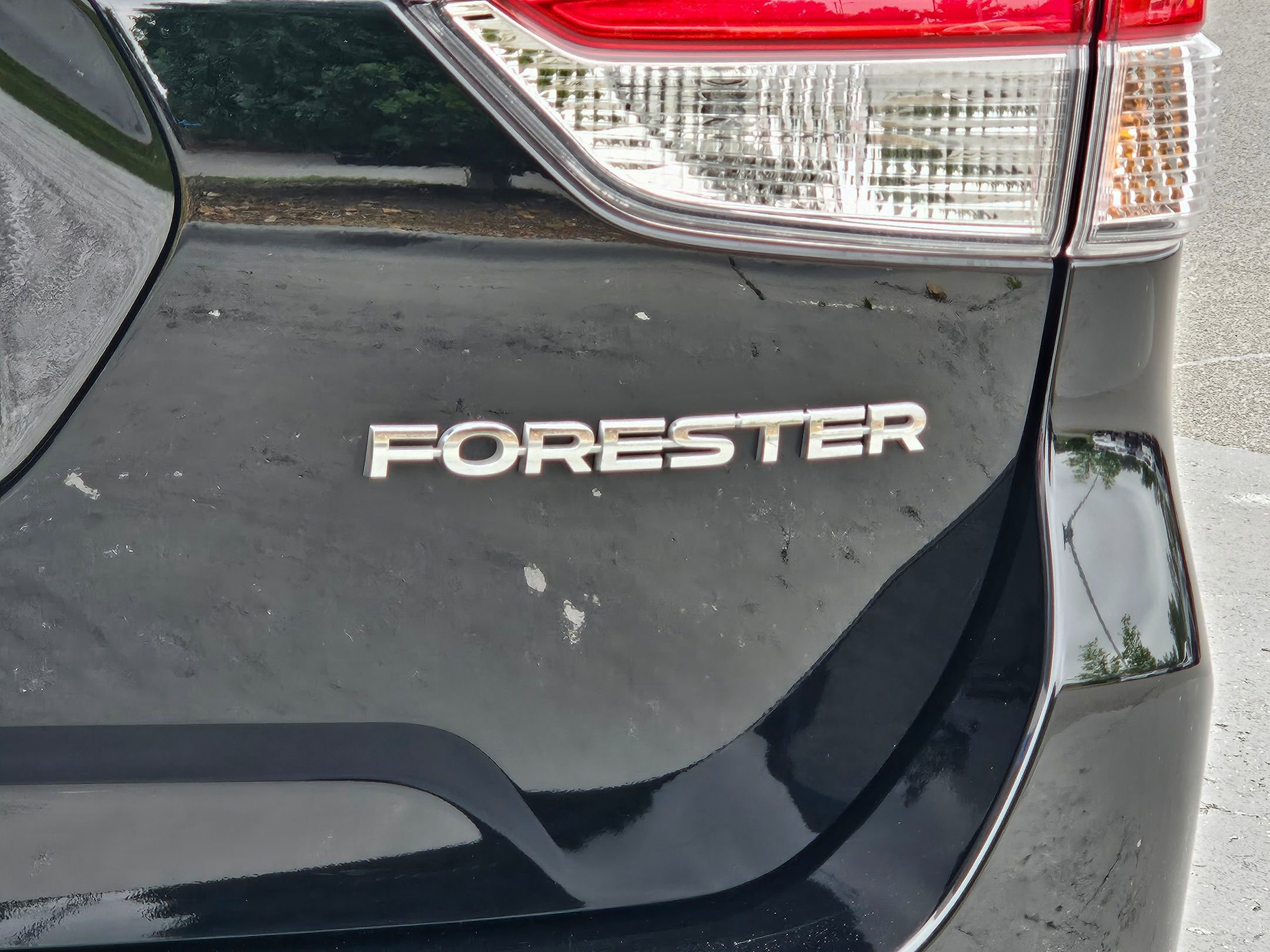 Used 2023 Subaru Forester Premium AWD/4WD image 32