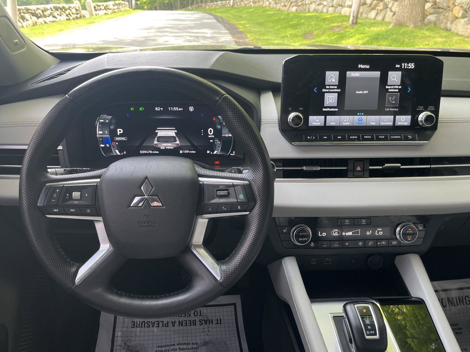 Used 2023 Mitsubishi Outlander SEL AWD/4WD image 6