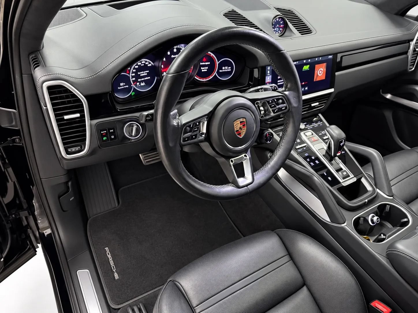 Used 2020 Porsche Cayenne Turbo AWD/4WD image 9