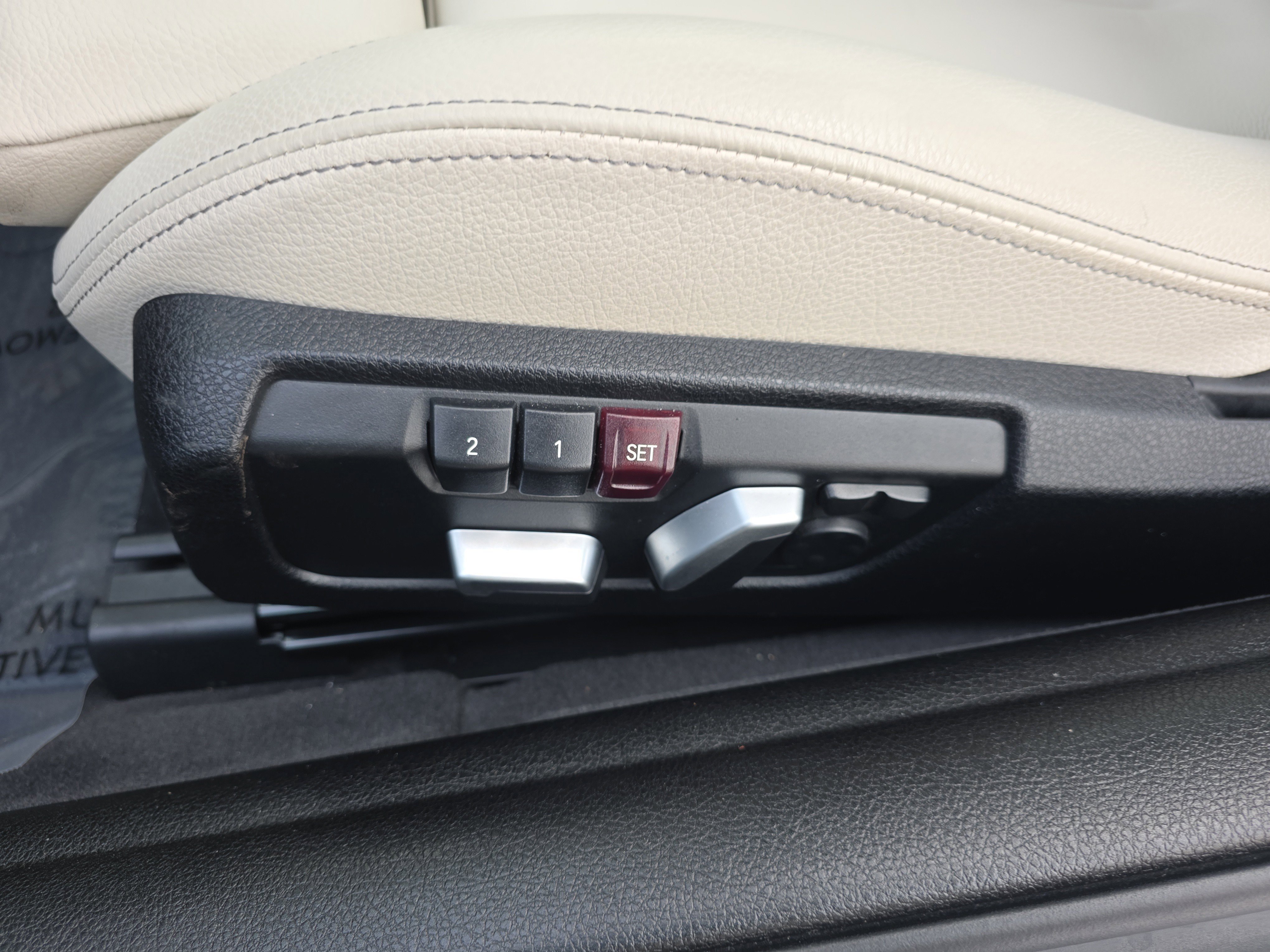 Used 2018 BMW 440i Convertible image 11