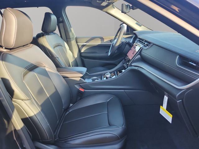 New 2025 Jeep Grand Cherokee L Limited w/ Luxury Tech Group II image 20