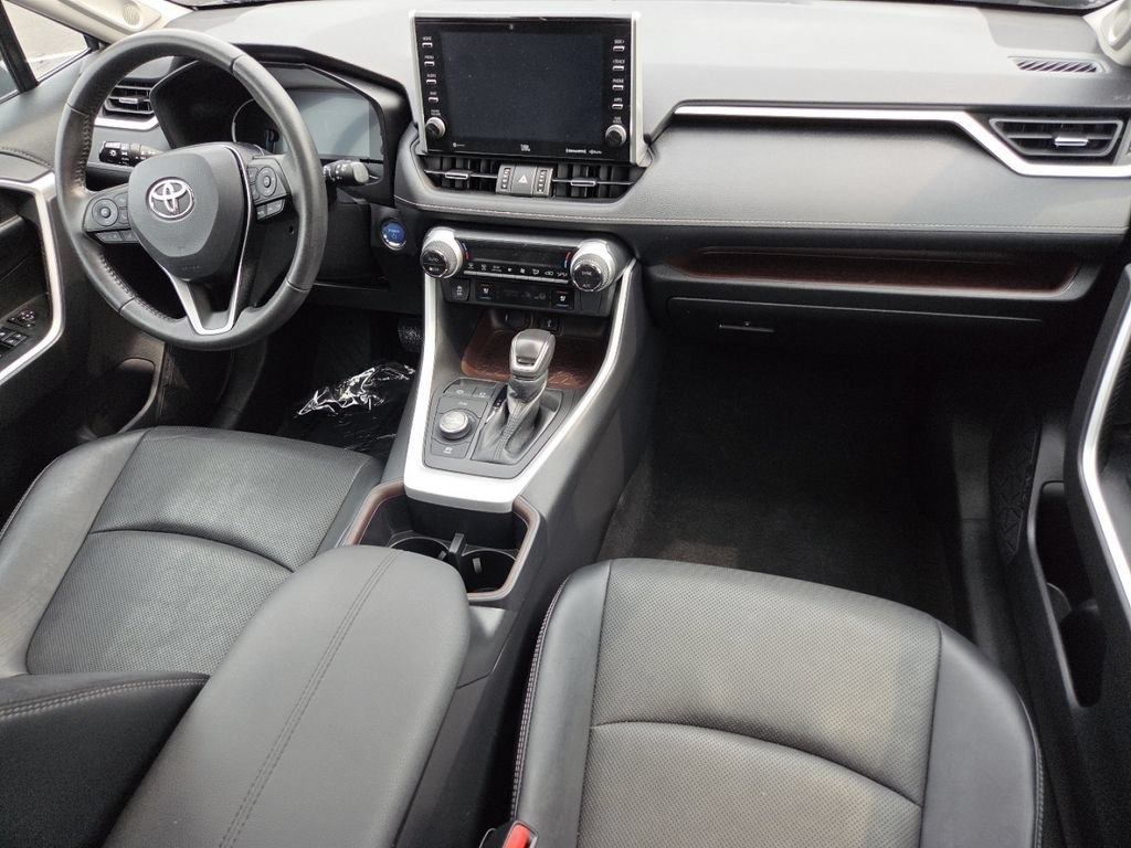 Used 2022 Toyota RAV4 Limited AWD/4WD image 29