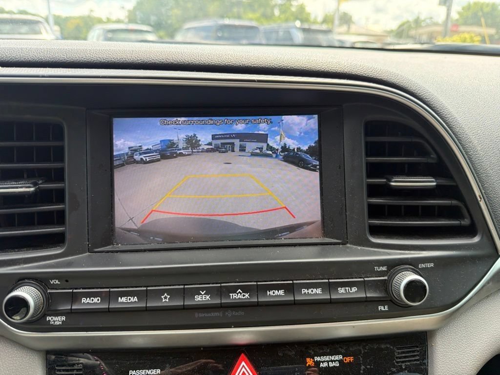 Used 2020 Hyundai Elantra SEL FWD image 22