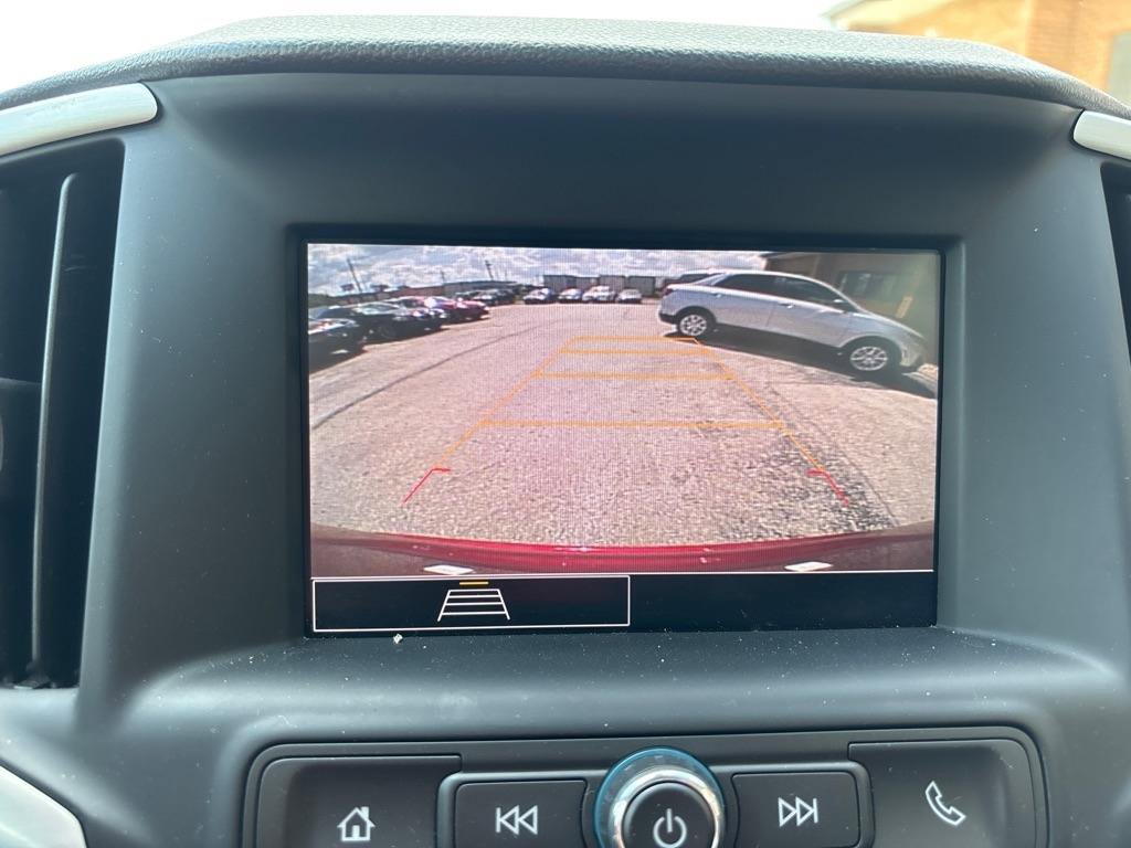 Used 2024 GMC Terrain SLE AWD/4WD image 25