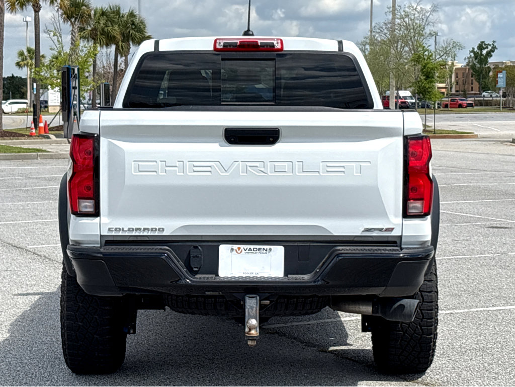 Used 2024 Chevrolet Colorado ZR2 image 19