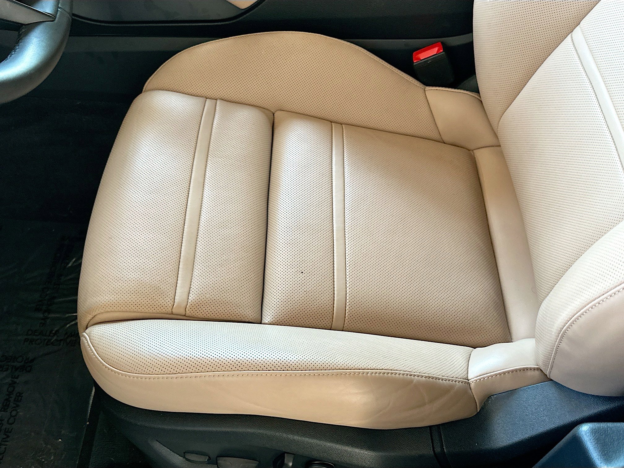 Used 2025 Porsche Cayenne Coupe image 20