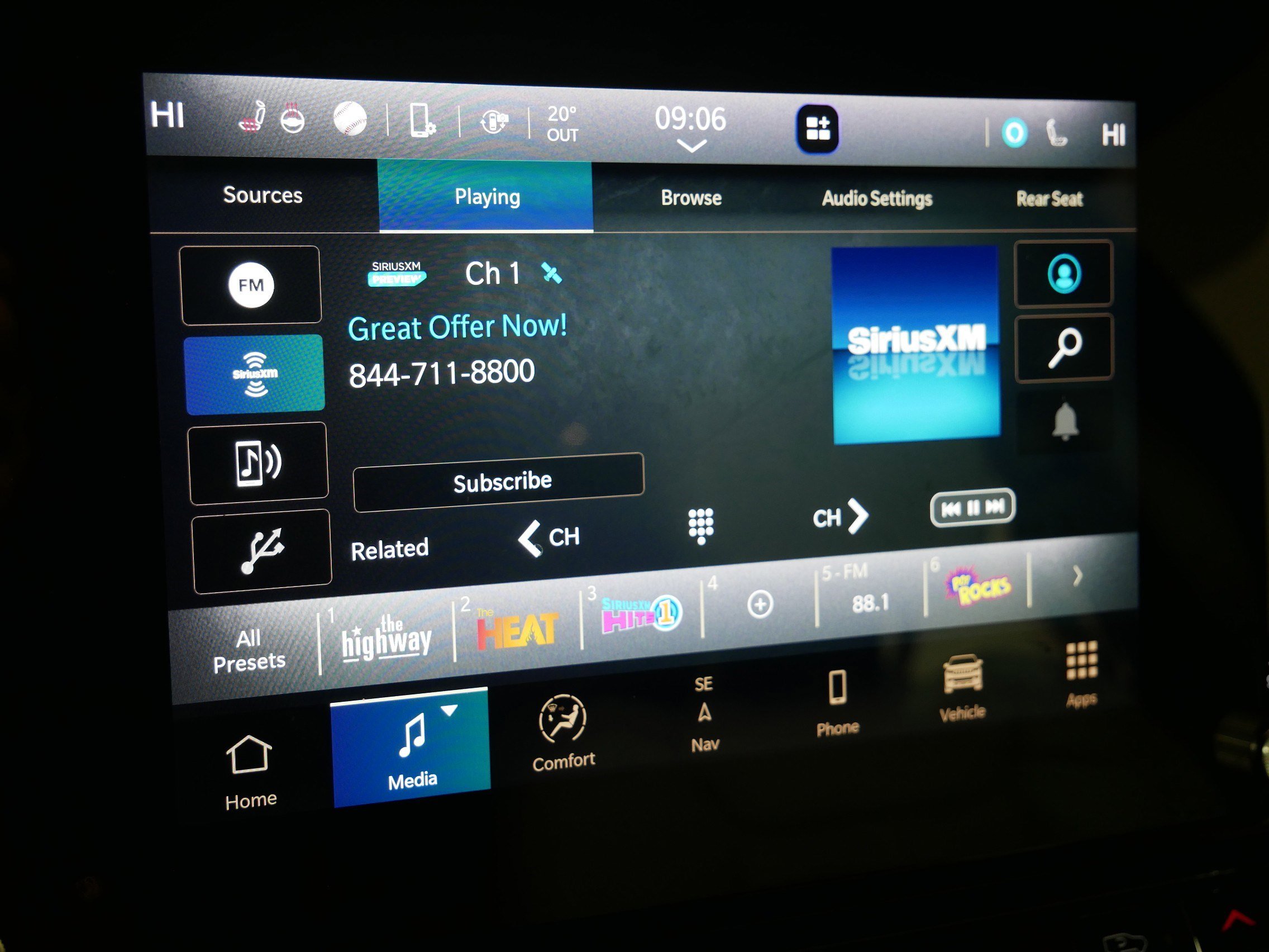 Used 2022 Jeep Wagoneer Series III w/ Premium Group I image 22