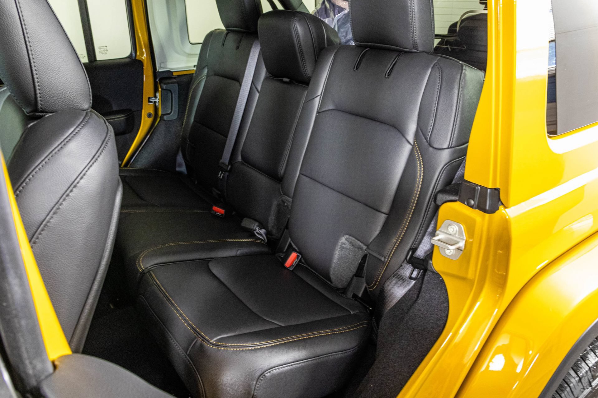 New 2026 Jeep Wrangler Unlimited Sahara AWD/4WD image 35