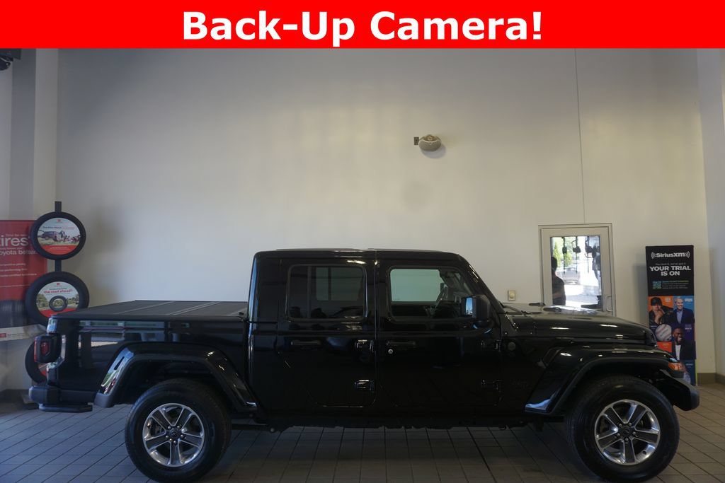 Used 2024 Jeep Gladiator Sport w/ Premium Package AWD/4WD image 2