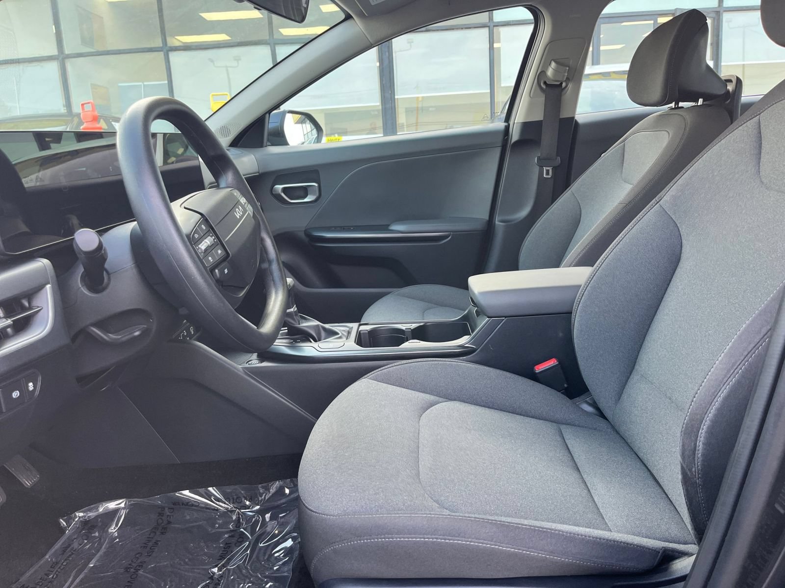 Used 2025 Kia K4 FWD image 25