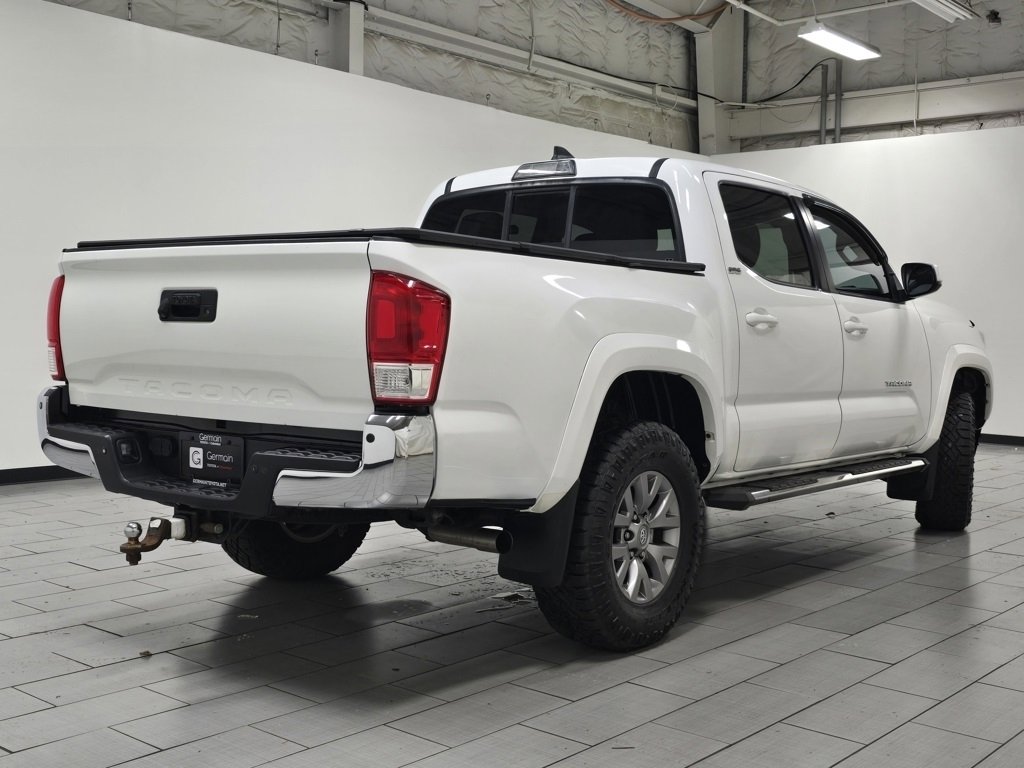 Used 2017 Toyota Tacoma SR5 image 13