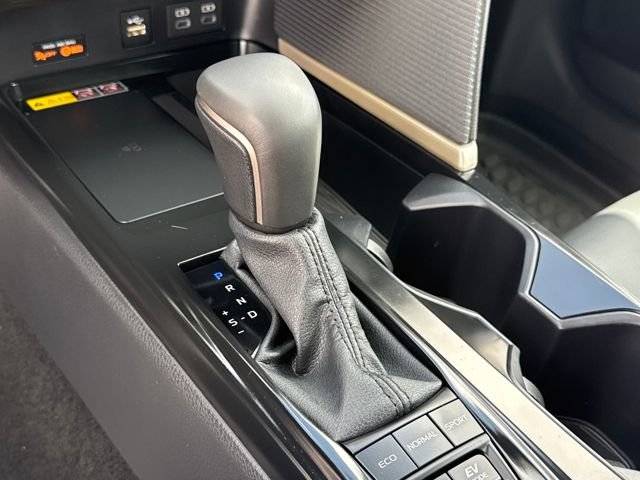 Used 2026 Toyota Camry SE FWD image 15