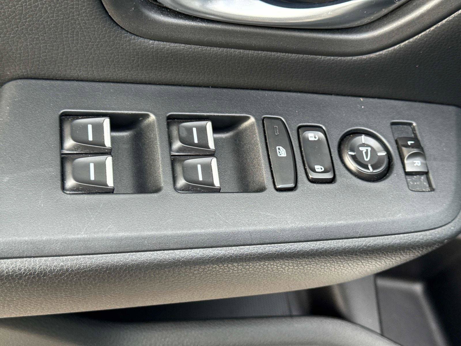 Certified 2024 Honda Pilot Touring image 21