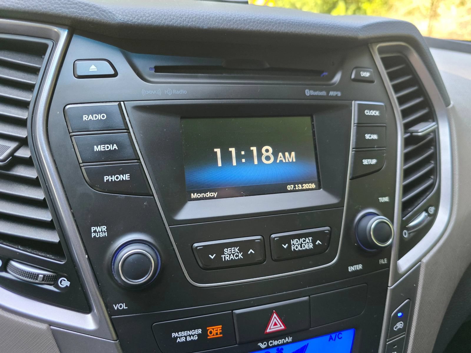 Used 2013 Hyundai Santa Fe Limited AWD/4WD image 32