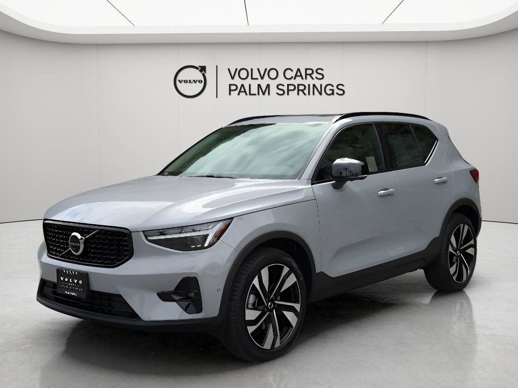 New 2025 Volvo XC40 B5 Plus w/ Climate Package AWD/4WD image 4