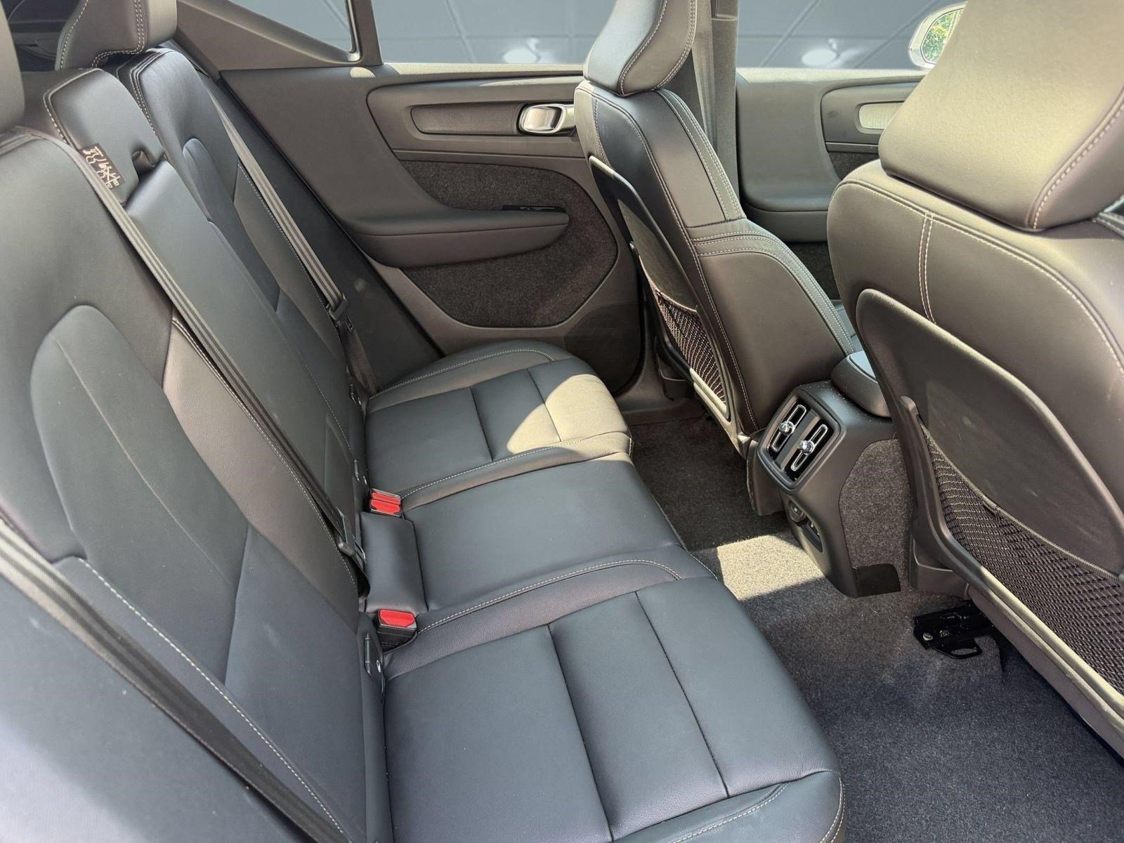 Certified 2026 Volvo XC40 B5 Plus w/ Climate Package AWD/4WD image 30