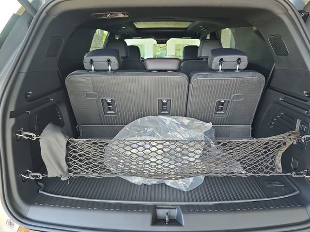 New 2026 Chevrolet Traverse RS w/ LPO, Floor Liner Package image 31