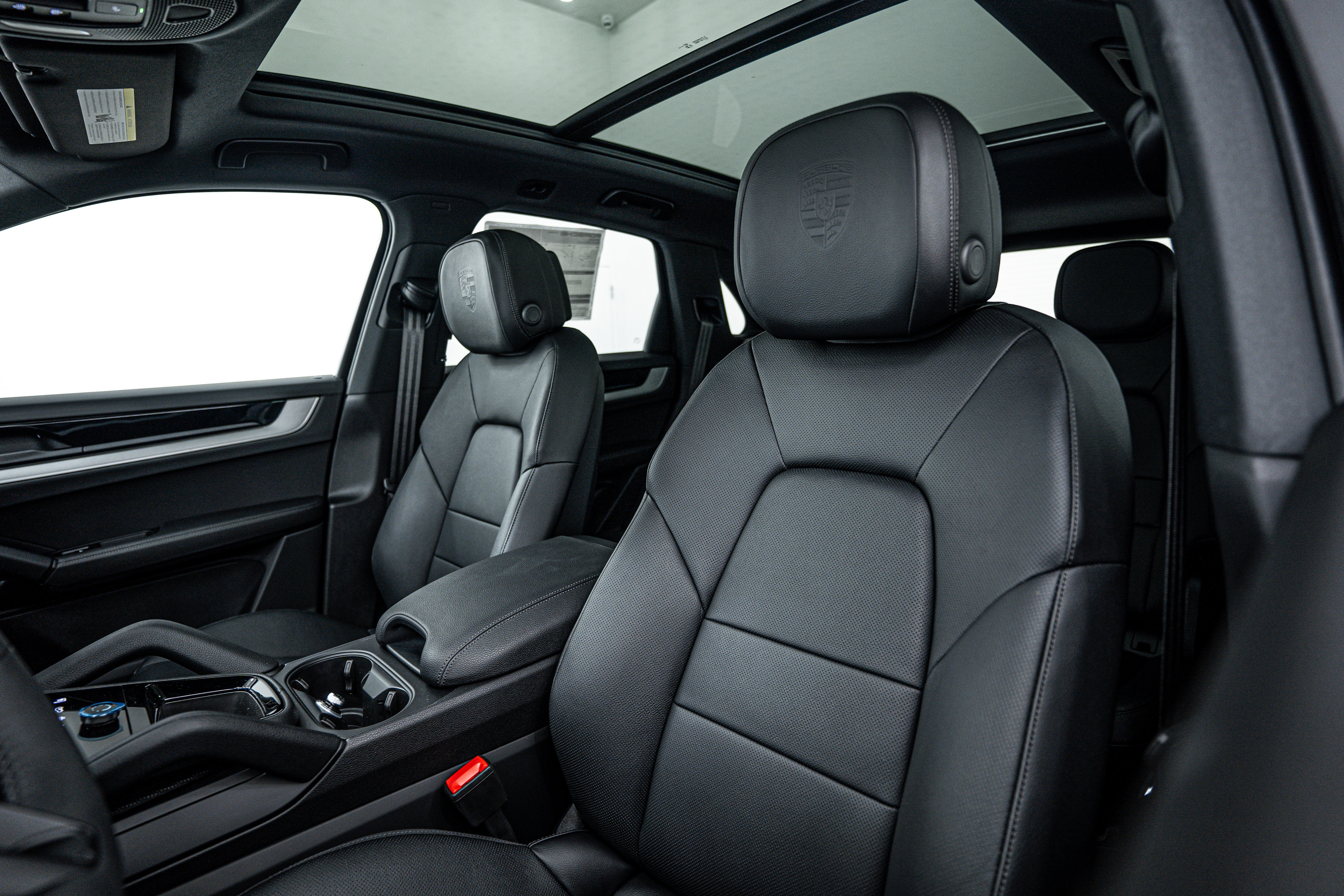 Certified 2026 Porsche Cayenne image 16