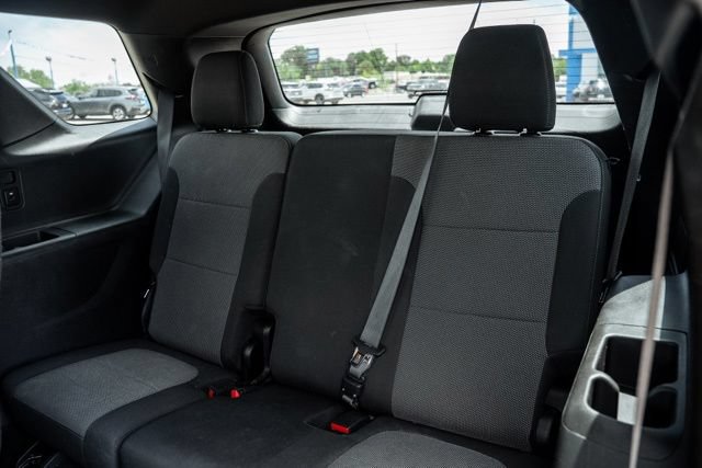 Used 2023 Chevrolet Traverse LT AWD/4WD image 34
