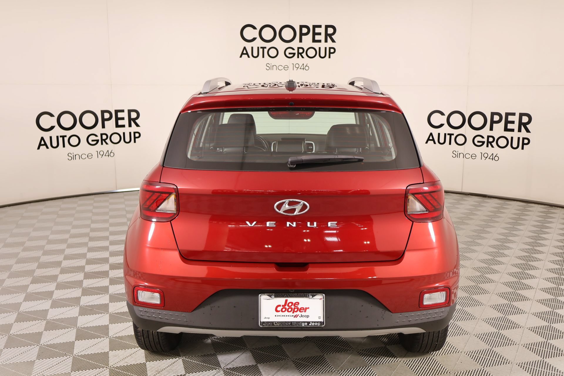 Used 2025 Hyundai Venue Limited FWD image 22