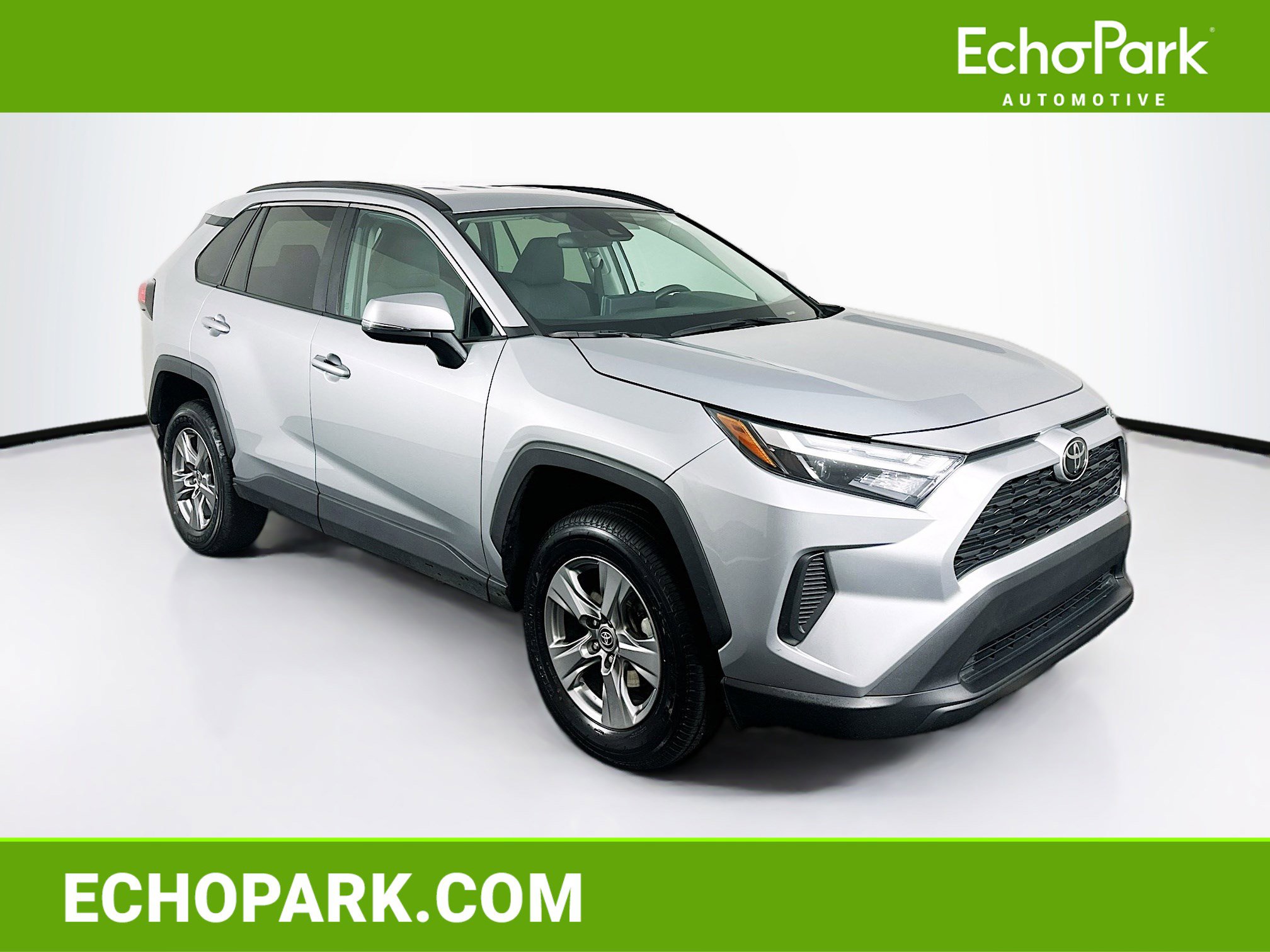 Used 2024 Toyota RAV4 XLE image 1