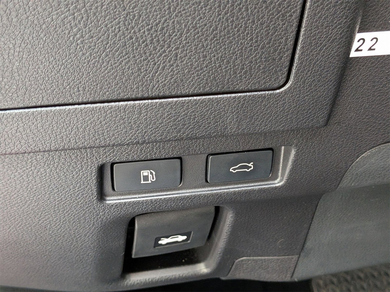 Used 2024 Lexus ES 350 w/ Premium Package image 17