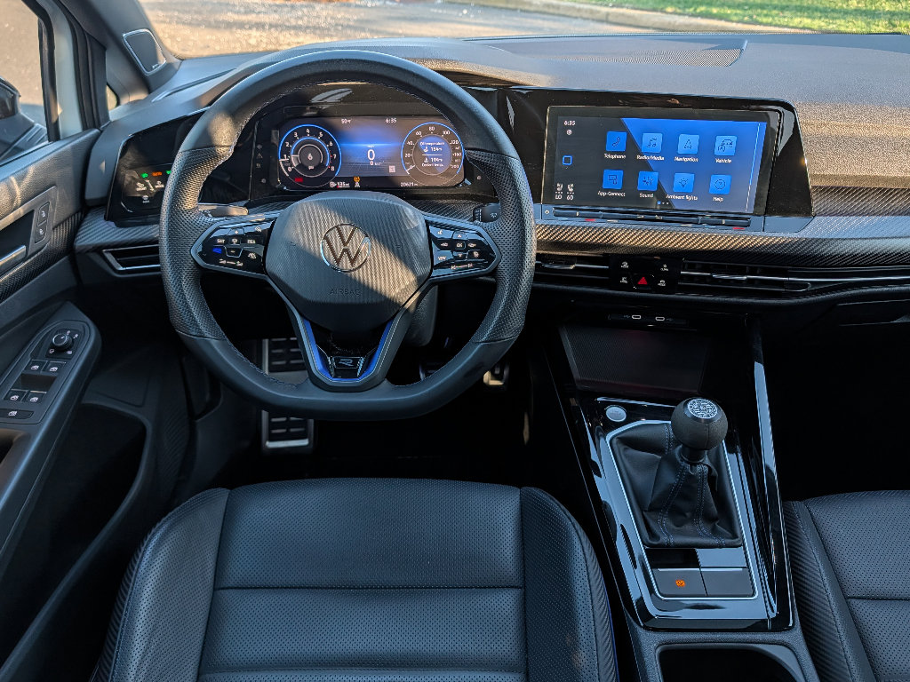 Used 2024 Volkswagen Golf R image 26