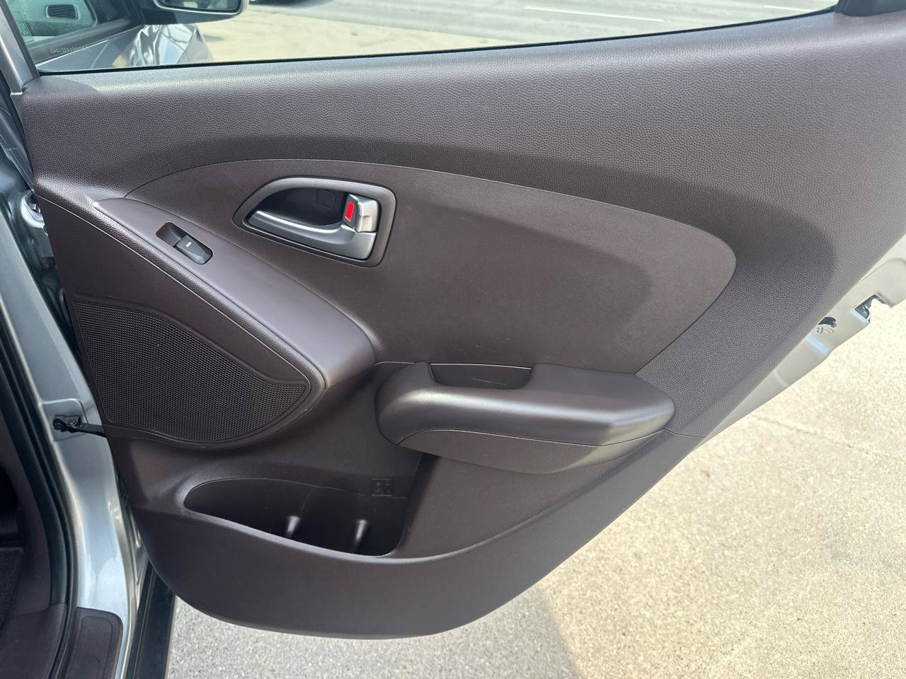 Used 2015 Hyundai Tucson GLS w/ Option Group 02 FWD image 17