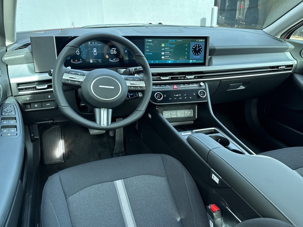 New 2026 Hyundai Sonata SEL image 2