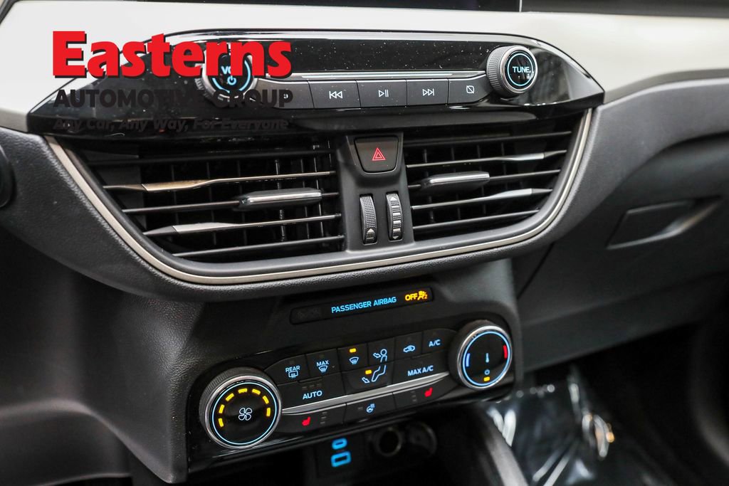 Used 2022 Ford Escape SE w/ Cold Weather Package image 20