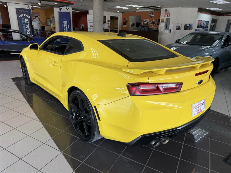 Used 2017 Chevrolet Camaro LT RWD image 12