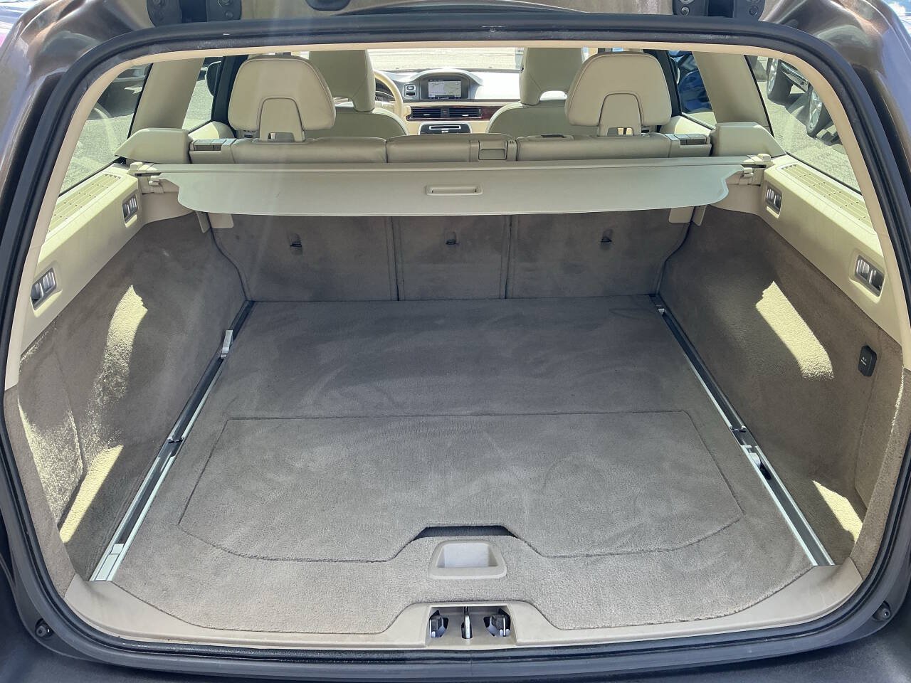 Used 2015 Volvo XC70 3.2 Platinum AWD/4WD image 30