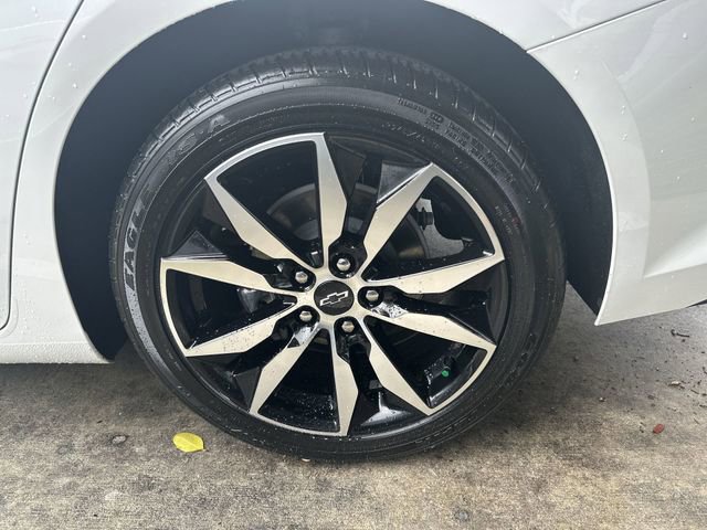 Used 2023 Chevrolet Malibu RS FWD image 3