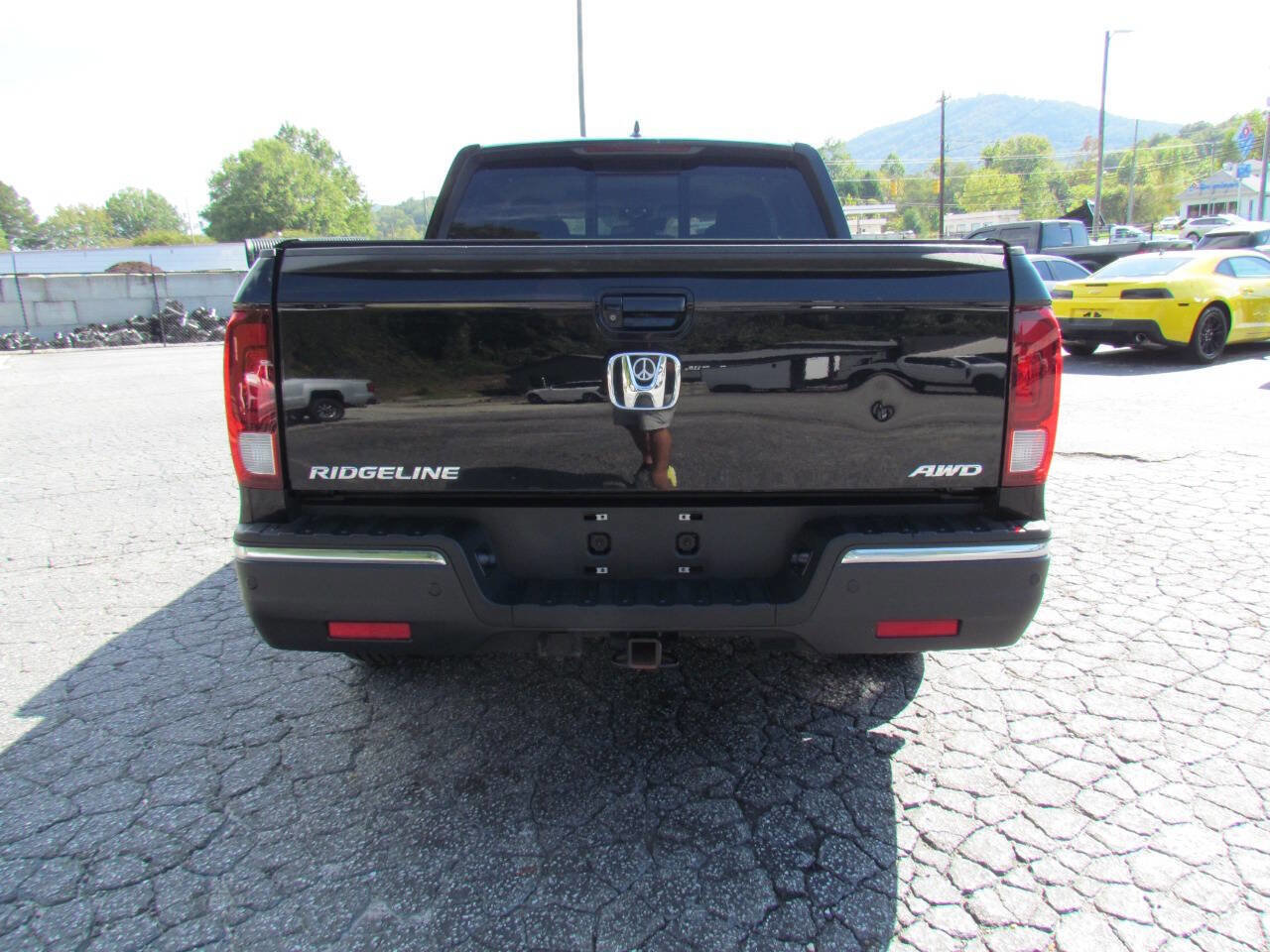 Used 2017 Honda Ridgeline RTL-E image 6