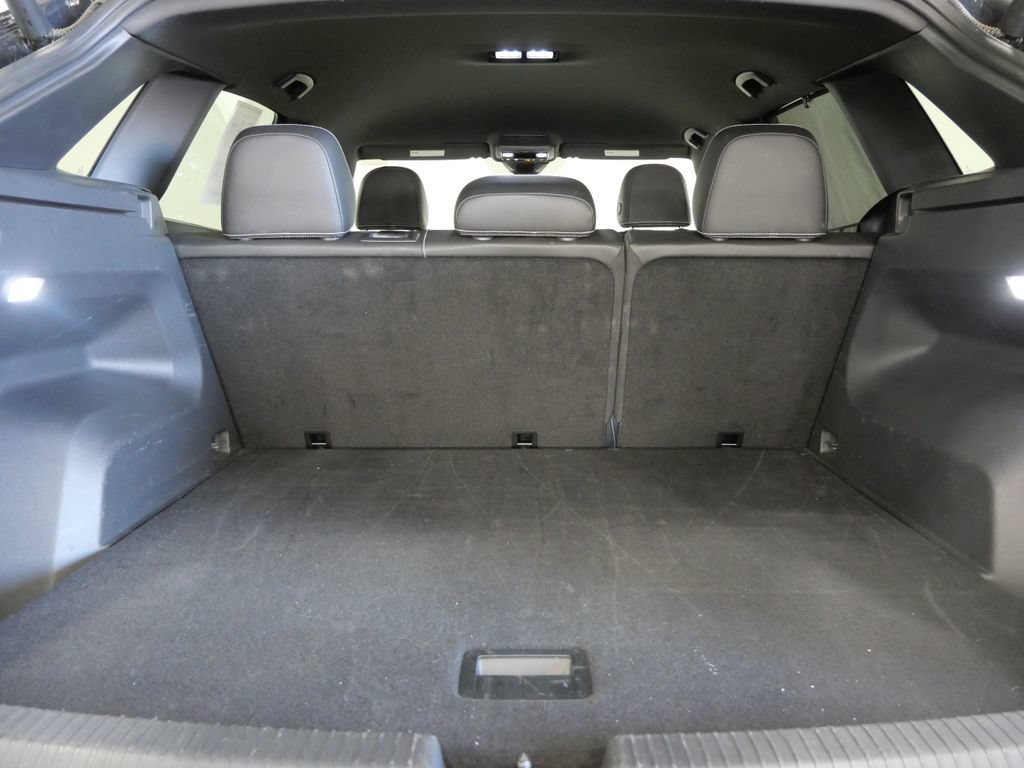 Used 2026 Volkswagen Atlas Cross Sport SE FWD image 23