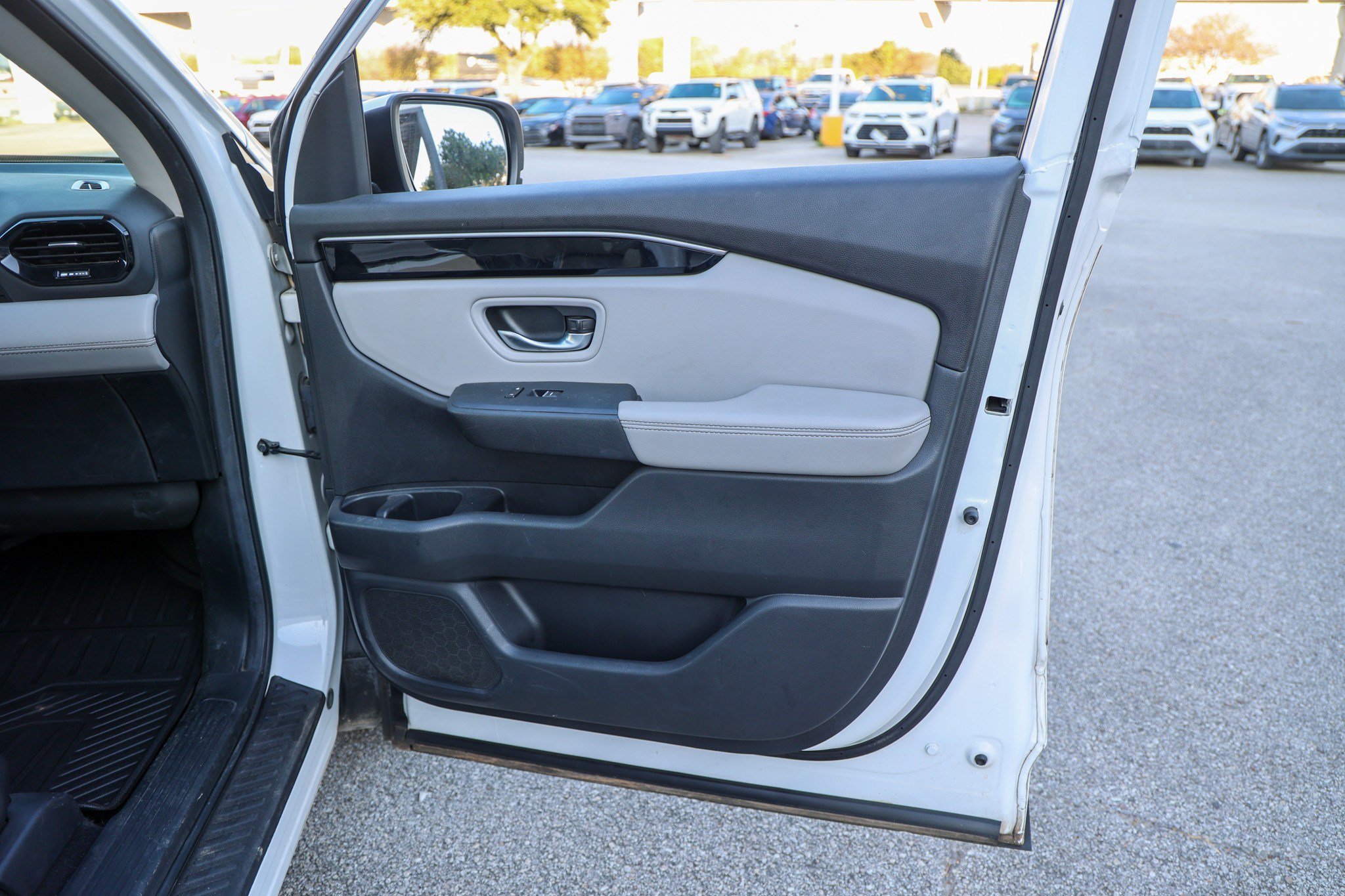 Used 2024 Honda Pilot EX-L image 39