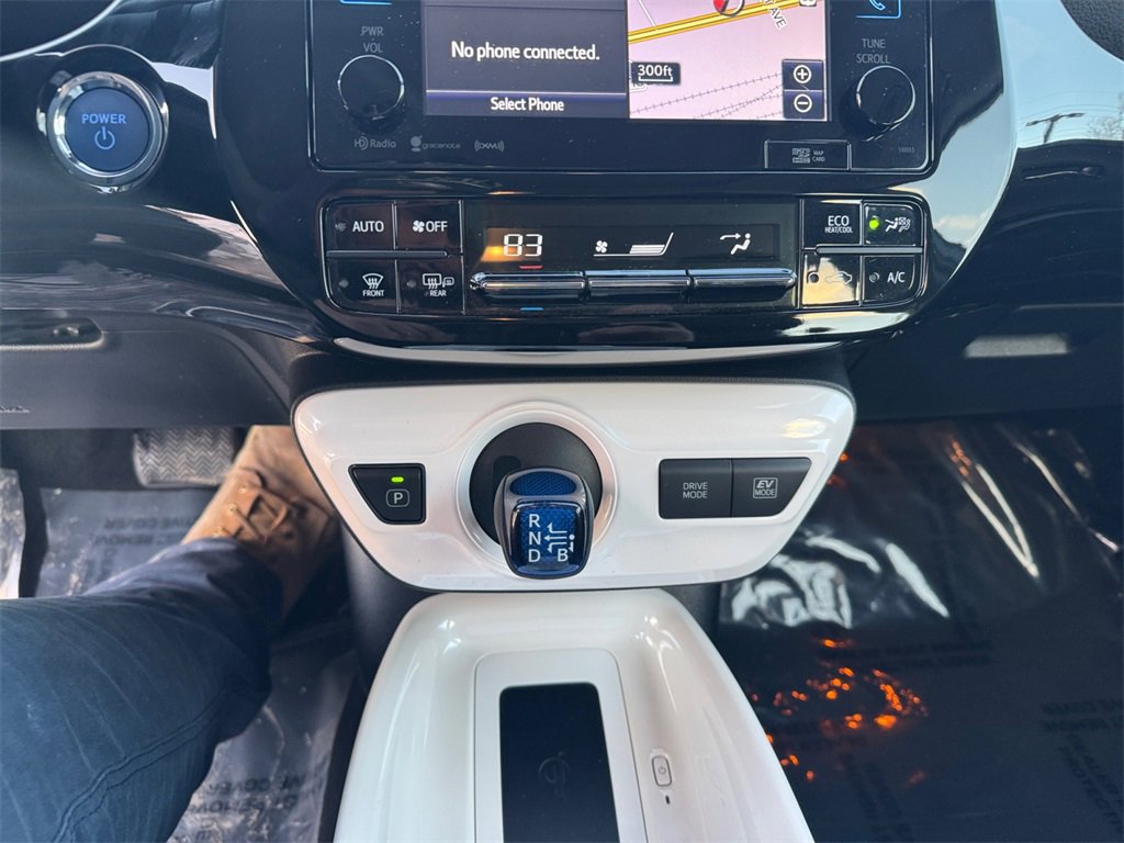 Used 2016 Toyota Prius Three image 11